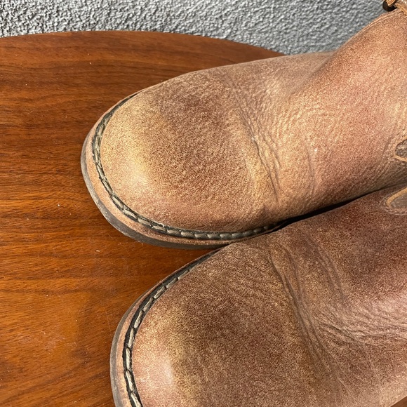 Roots Canada  Embossed Brown Leather Riding Boots, Leather Winter Boots - Picture 8 of 15